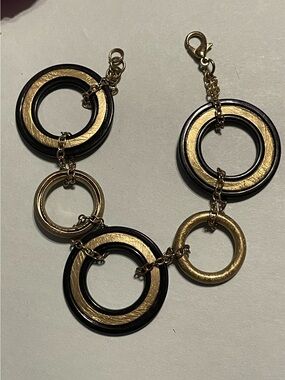 Gold Tone Black Plastic Bracelet #9652